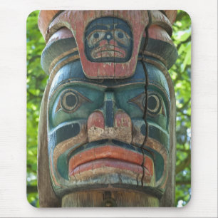 Totem Pole Mouse Mat