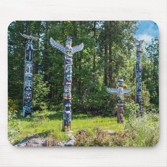 Totems in Stanley Park, Vancouver Canada Mouse Mat (Front)