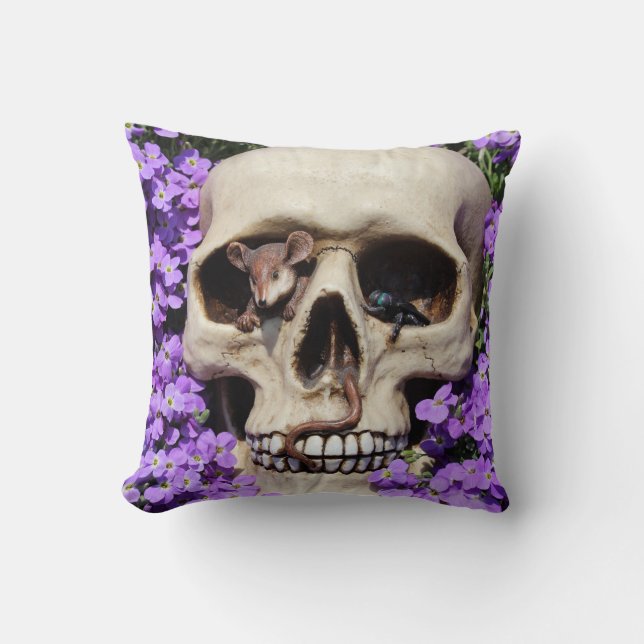 Totenkopf - Gothic / pillows (Front)