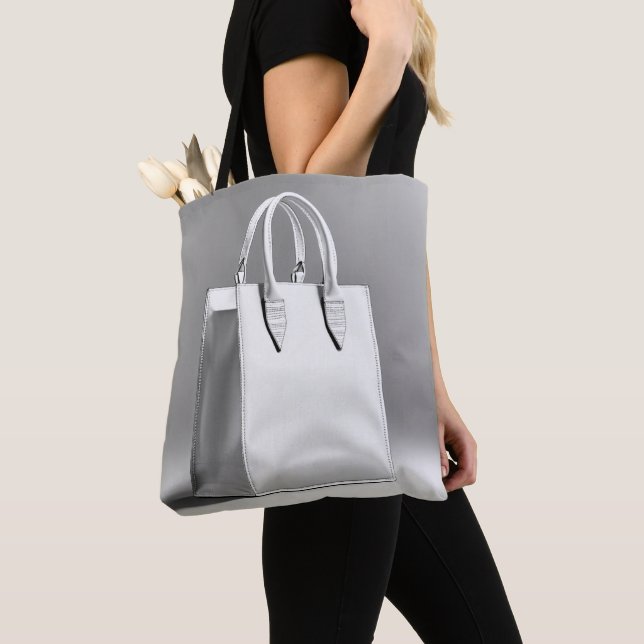 Totes & Shopping Bags  (Close Up)