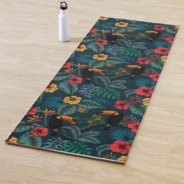 Toucan garden 2 yoga mat (In Situ)