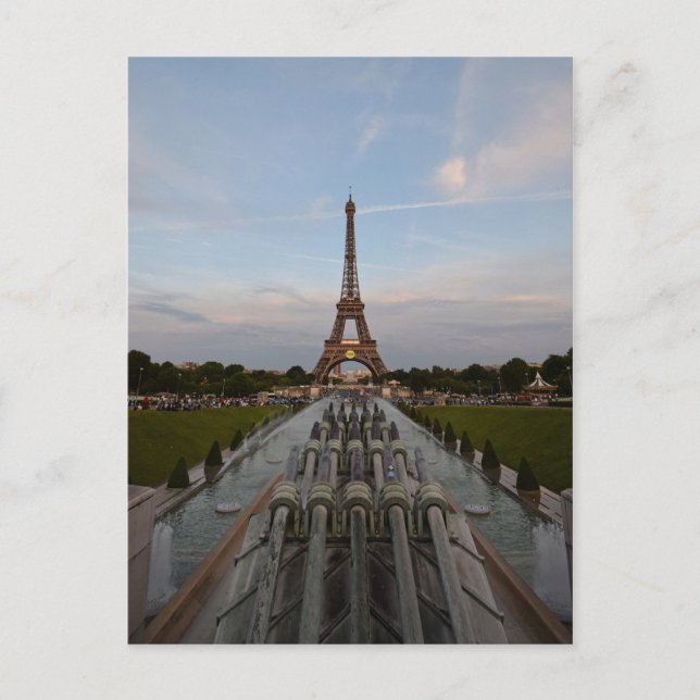 Tour de Eiffel  -  Paris, France  -  Postcard (Front)