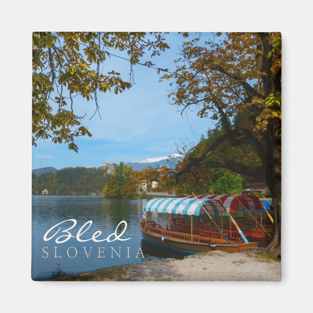 Tourist boats in Lake Bled in autumn Magnet (Front)