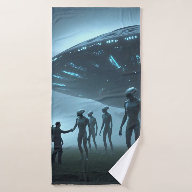 Towel with aliens. (Bath Towel)