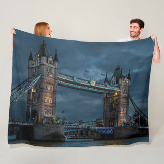 TOWER BRIDGE FLEECE BLANKET
