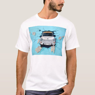 Trabant German Paper Jaguar Wall Berlin Car Man T-Shirt