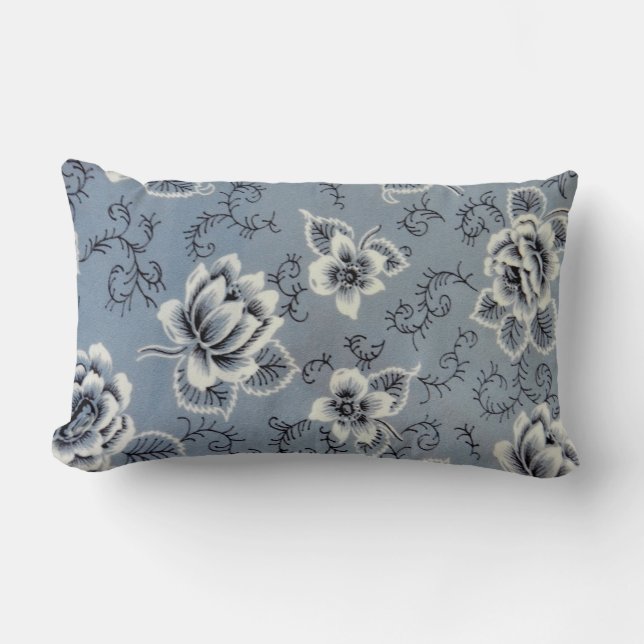 Traditional Blue Flower Pattern | Lumbar Pillow (Front)