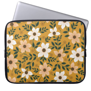 Traditional Flowers: Muster Seamless Pattern Laptop Sleeve