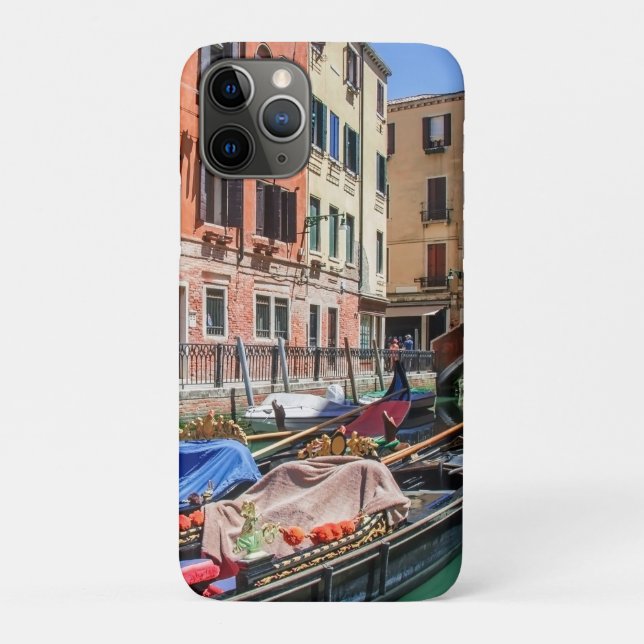 Traditional gondola in Venice Case-Mate iPhone Case (Back)