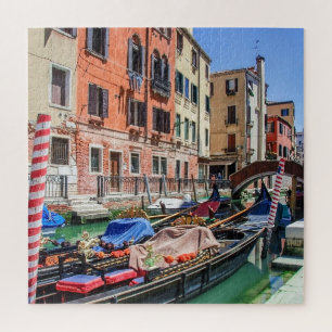 Traditional gondola in Venice Jigsaw Puzzle
