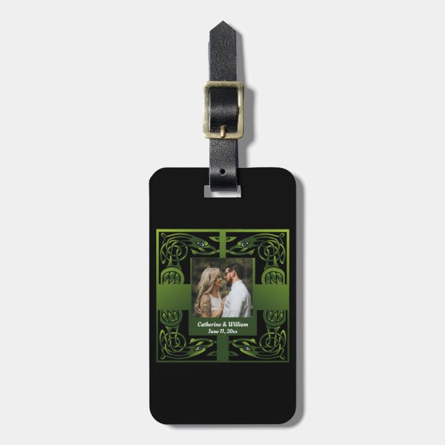 Traditional Green Irish Celtic  Luggage Tag (Front Vertical)