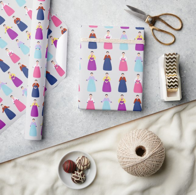 Traditional Korean Hanboks Wrapping Paper (Crafts)