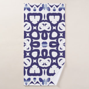 Traditional ornate portuguese azulejo. Vintage sea Bath Towel