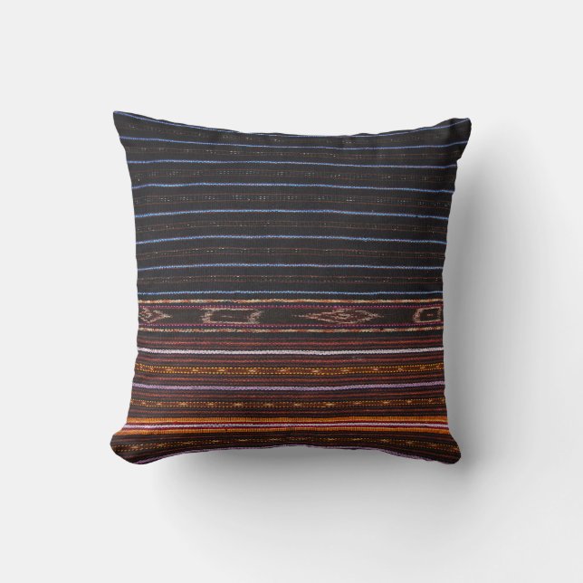 Traditional Pattern Throw Pillow (Front)