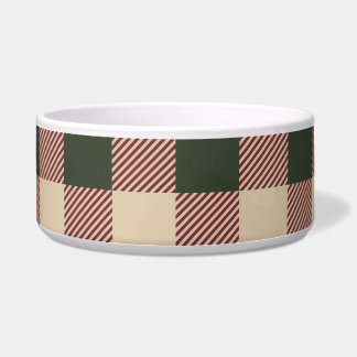 Traditional plaid green red and beige wrapping
