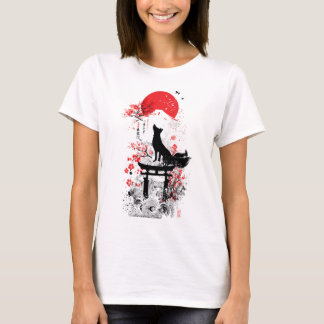 Traditional Red Black Japanese Kitsune Fox with Mo T-Shirt