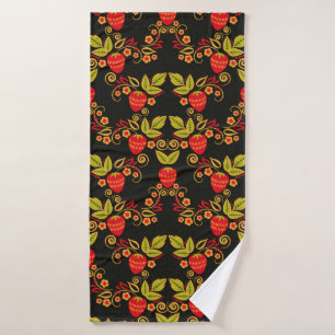 Traditional Russian seamless pattern with berries Bath Towel