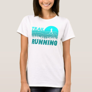 Trail Running im blauen Sonnenuntergang mit Wald T-Shirt