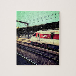 Train , at Leeds station. Jigsaw Puzzle