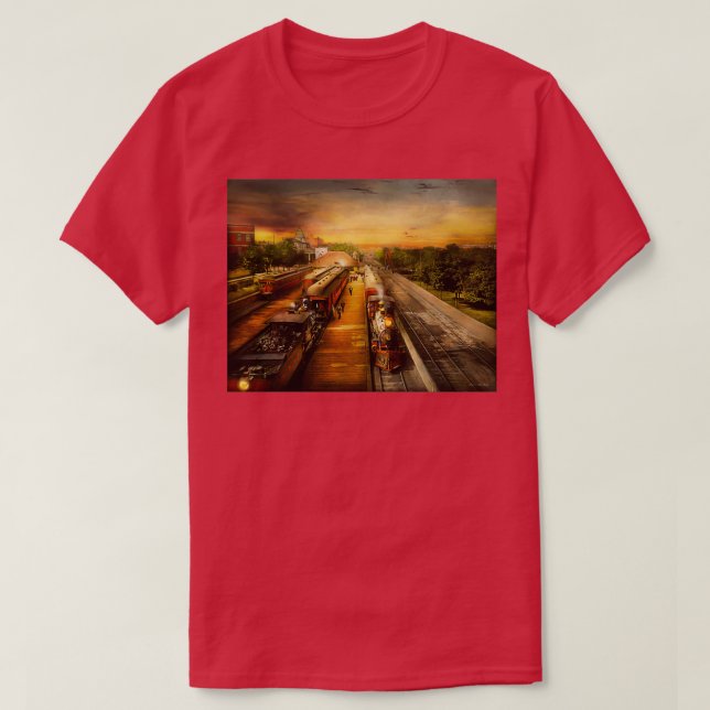 Train Station The romance of the rails 1908 T-Shirt (Design Front)