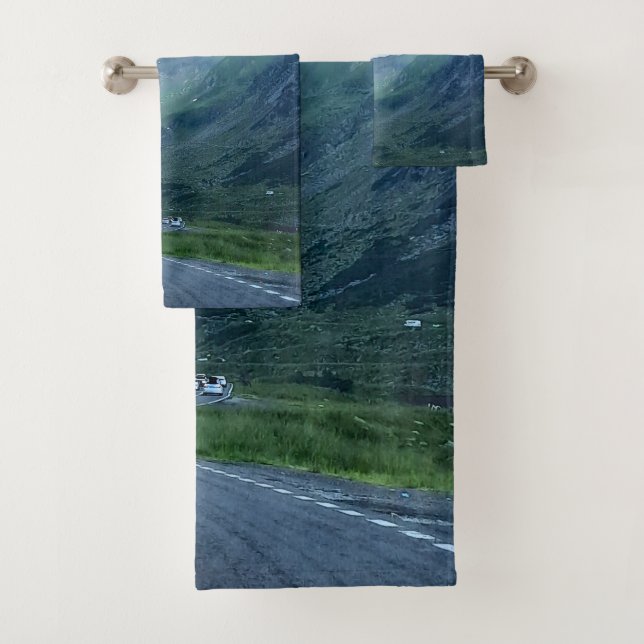 Transfagarasan Road – Carpathian Mountain Print Bath Towel Set (Insitu)