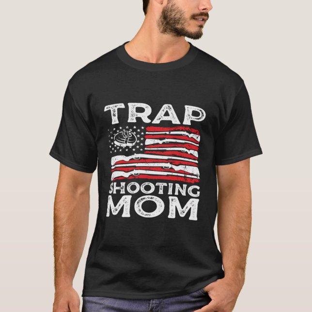 Trap Shooting Mum Gun Rights American Flag Mother' T-Shirt (Front)