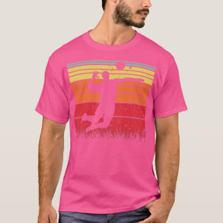 Travel back in time with beach volleyball Retro Su T-Shirt