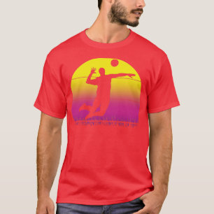 Travel back in time with beach volleyball Retro Su T-Shirt