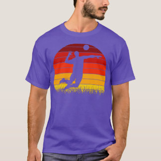 Travel back in time with beach volleyball Retro Su T-Shirt