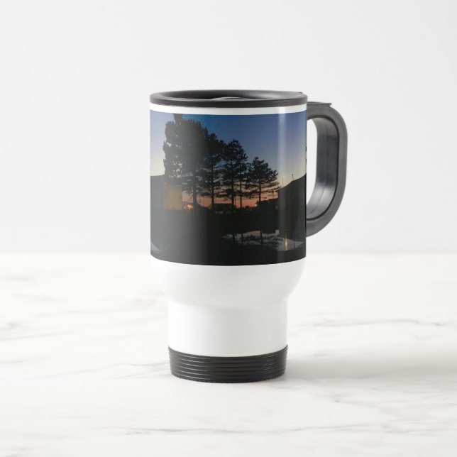 Travel mug with beautiful  sunset photo with pines (Front Right)
