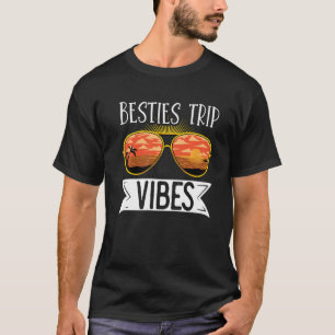 Traveler Flight Vacation Besties Trip Vibes Sungla T-Shirt