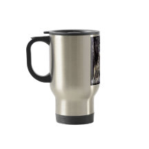 Travelling mug with howling wolf scene