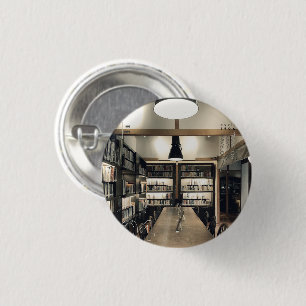 travelog_4 3 cm round badge