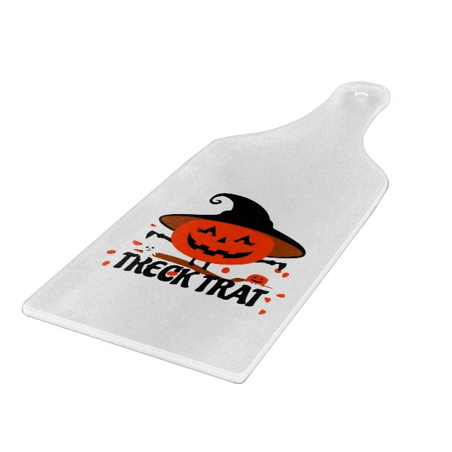 Treck Trat Pumpkin Smiling Cutting Board (Corner)