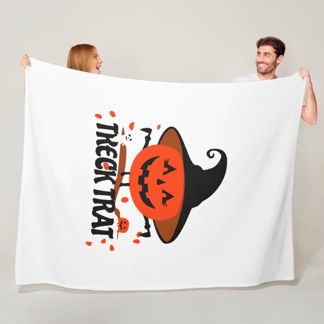 Treck Trat Pumpkin Smiling Fleece Blanket (In Situ)