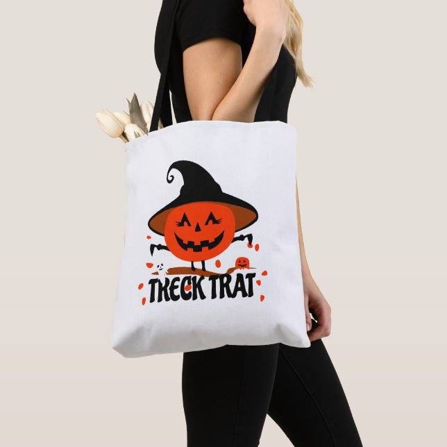 Treck Trat Pumpkin Smiling Tote Bag (Close Up)
