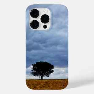 Tree in an empty field Case-Mate iPhone 14 pro case