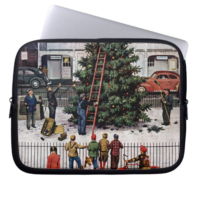 Tree in Town Square Laptop Sleeve (Front)