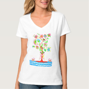 Tree of life. Flora and fauna T-Shirt