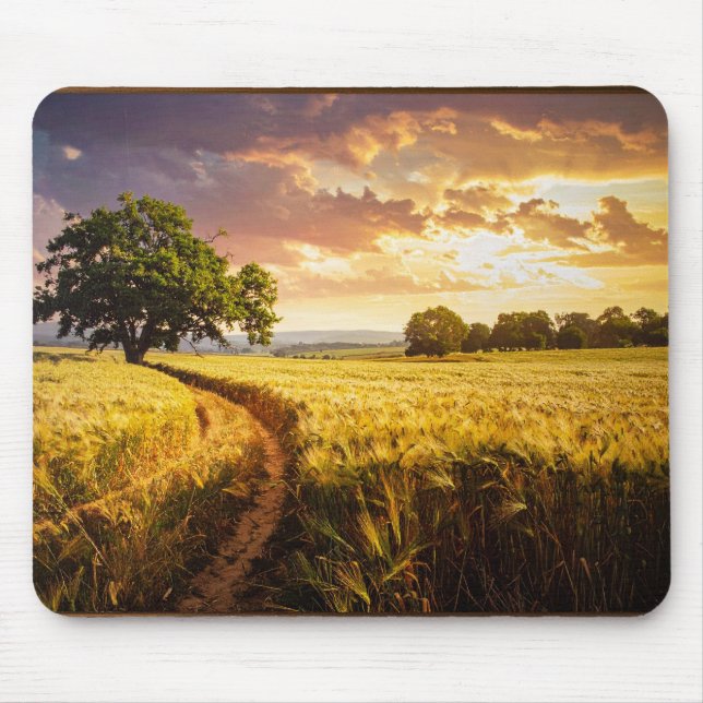 Tree on meadow mouse mat (Front)