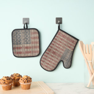 Trendy America flag Aztec Tribal Pattern Oven Mitt & Pot Holder Set