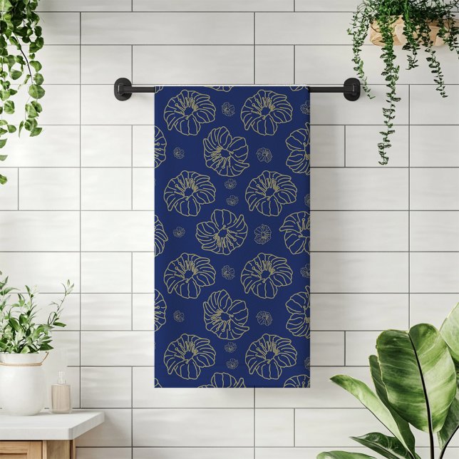 Trendy Blue, Gold Chic Floral Pattern   Bath Towel (Navy Blue I Gold Flowers Pattern Bath Towel Set)