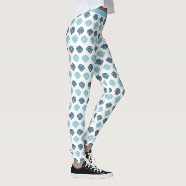 Trendy Blue Seashells Ocean Beach Theme Yoga Leggings (Right)