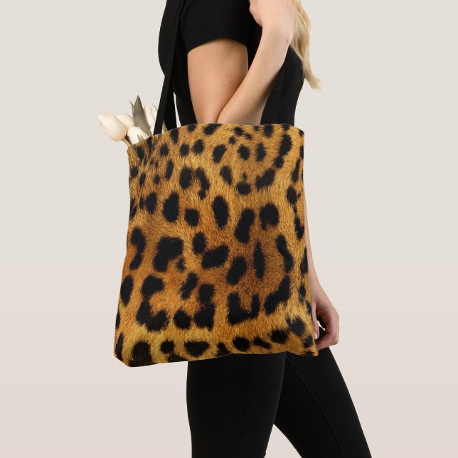 trendy chic animal pattern brown leopard print tote bag (Close Up)