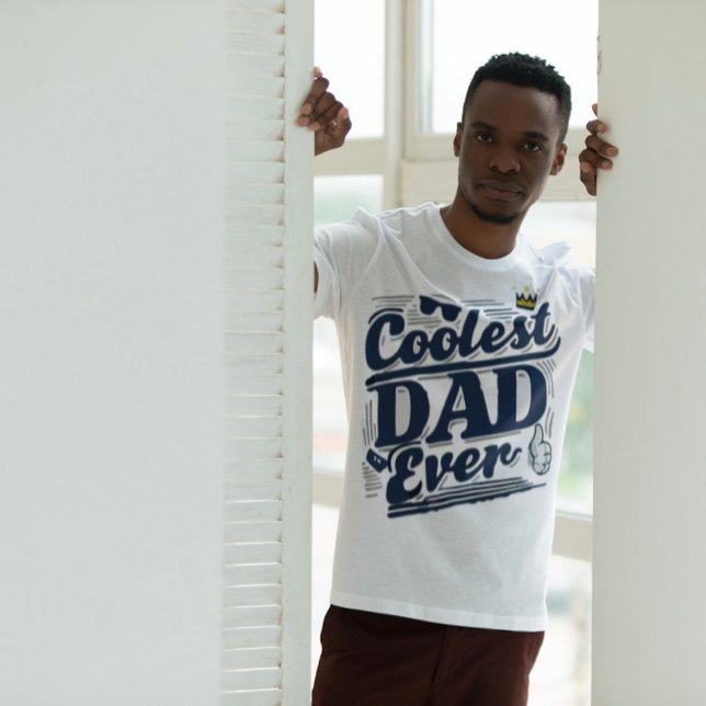 Trendy Coolest Dad Ever - Crowned Thumbs Up T-Shirt (Creator Uploaded)