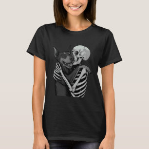 Trendy Doberman Pinscher Skeleton Hug Halloween Do T-Shirt