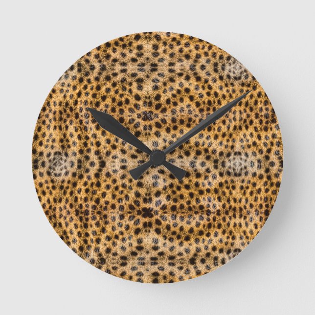 Trendy Exotic Cheetah Fur Pattern Animal Print Round Clock (Front)