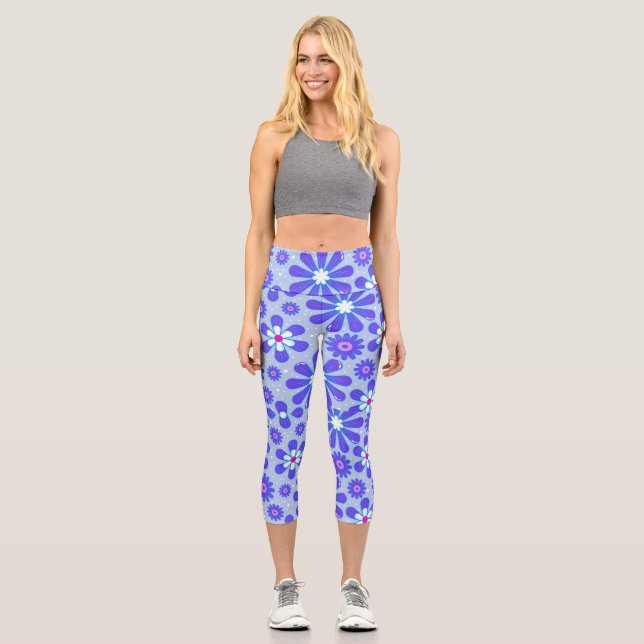 Trendy hippy flowers Theme Capri Leggings (Front)