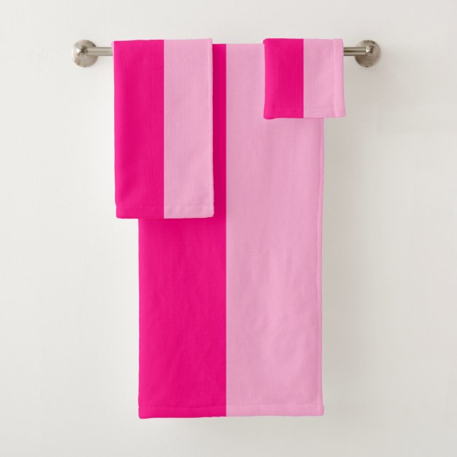 Trendy Hot Pink Vertical Stripe Colorblock Bath Towel Set (Insitu)