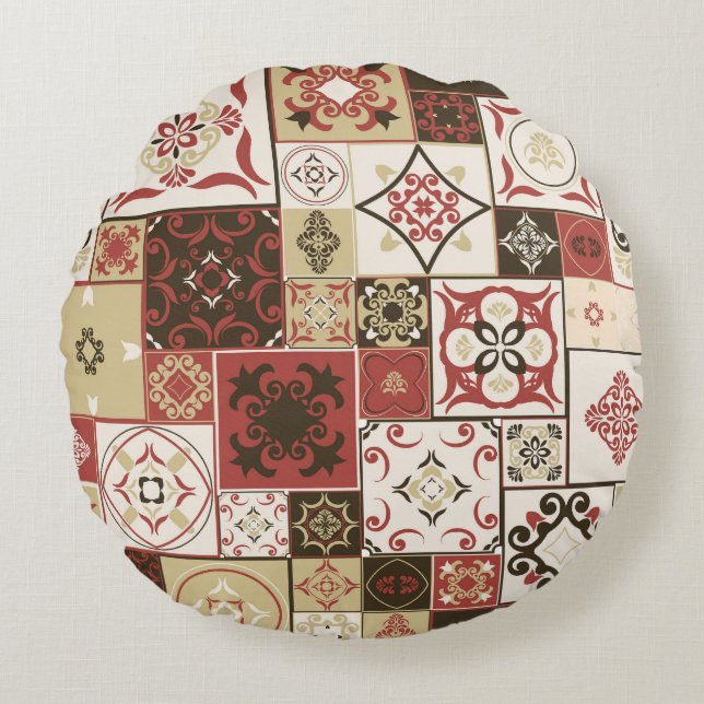 Trendy Marsala Moroccan Tile Pattern Round Cushion (Front)